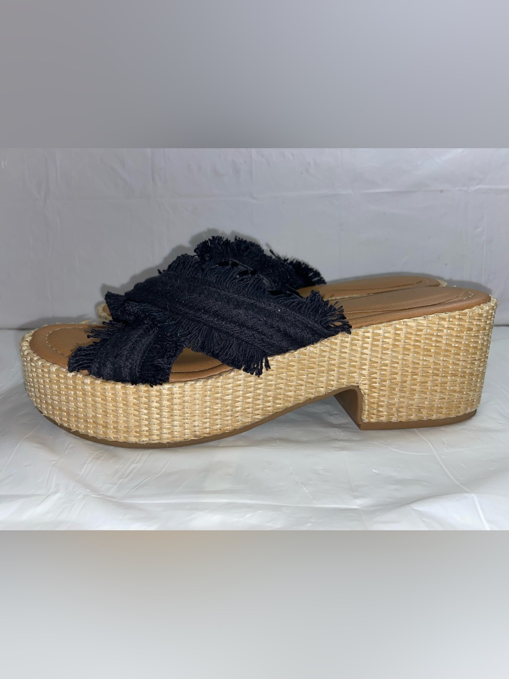 Universal Thread sandals - Picture 7 of 11